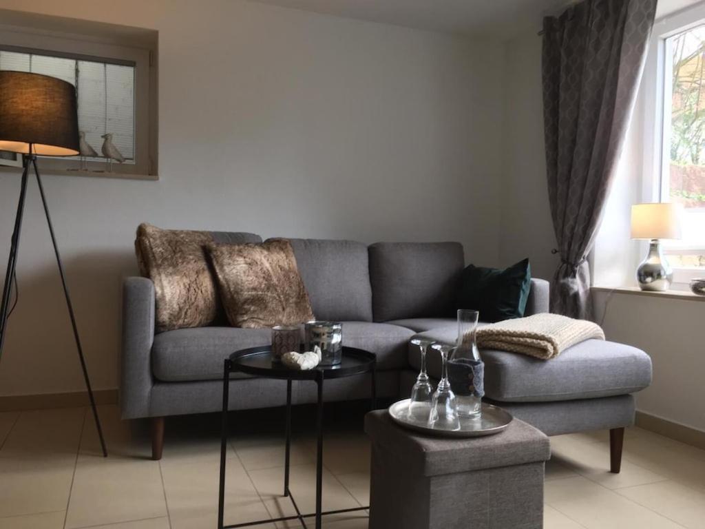 Schoene Ferienwohnung 2,5 Zimmer In Stadtnaehe Mit Eigenem Hofgarten Balingen Zewnętrze zdjęcie