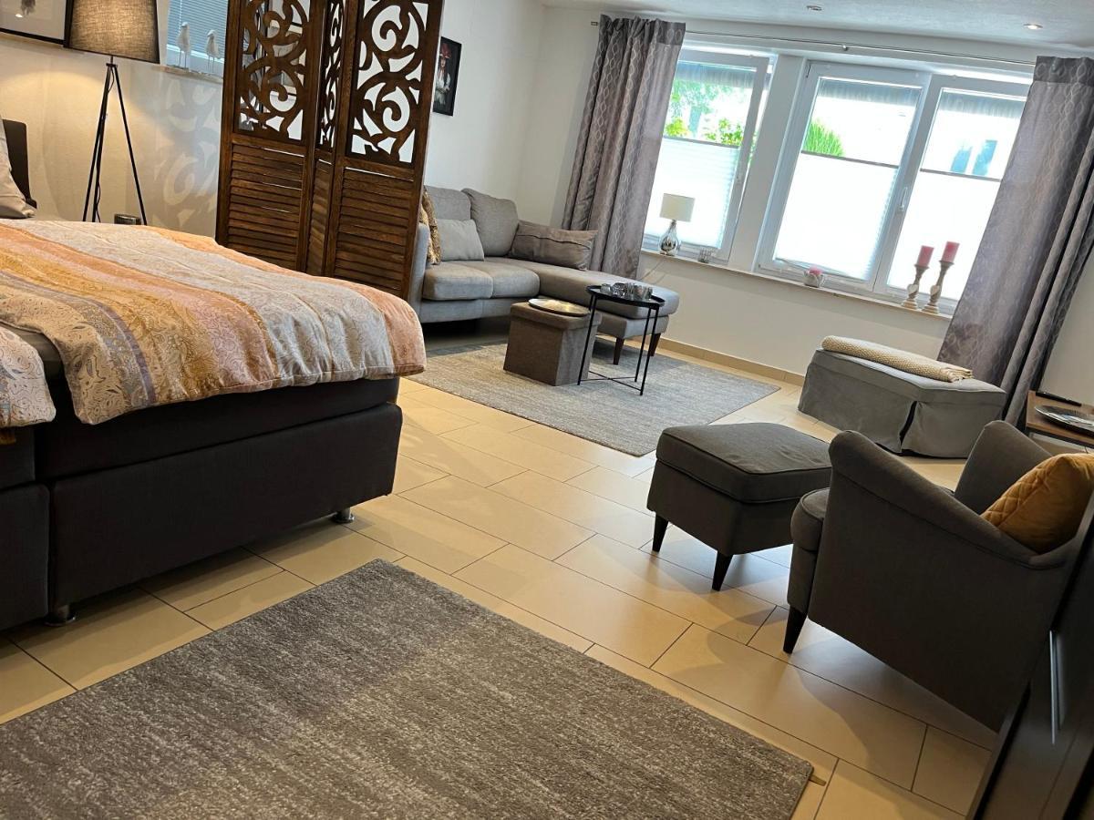 Schoene Ferienwohnung 2,5 Zimmer In Stadtnaehe Mit Eigenem Hofgarten Balingen Zewnętrze zdjęcie